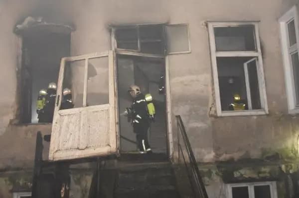 Причиной взрыва в жилом доме в Вене мог стать акт суицида
