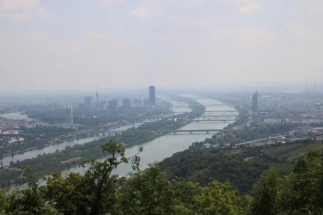 В Вене введен запрет  на купание  в Новом Дунае