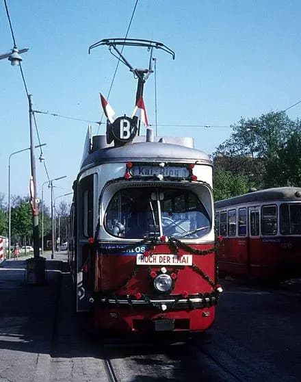 01 мая - День в истории Австрии