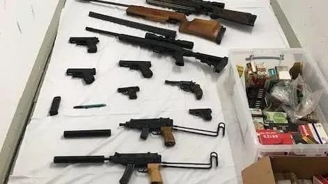 Гмюнд: у сторонника нацизма изъято  незаконное оружие