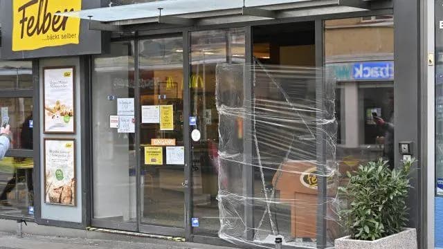 "Елке нет места в мусульманском районе": новогодние беспорядки в Фаворитене