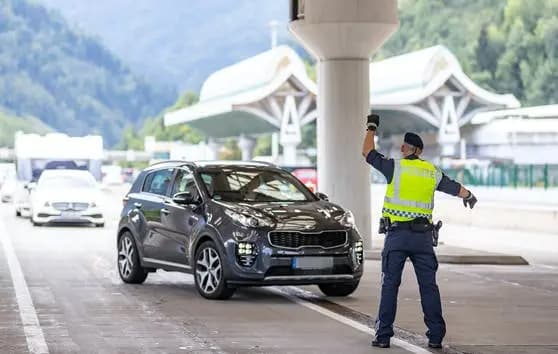 Для въезда в Австрию теперь будет нужна регистрация