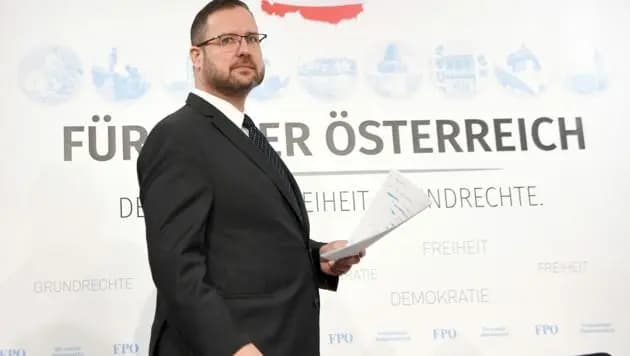 FPÖ: в Австрии построено "глубинное государство" 