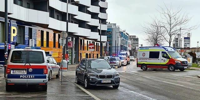 Поножовщина после золотой свадьбы: бабушка ударила дедушку ножом