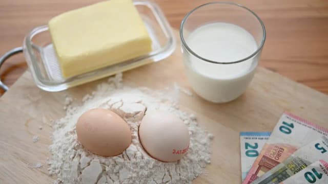 Даже дешевые продукты питания и средства гигиены стали дороже на 42 процента