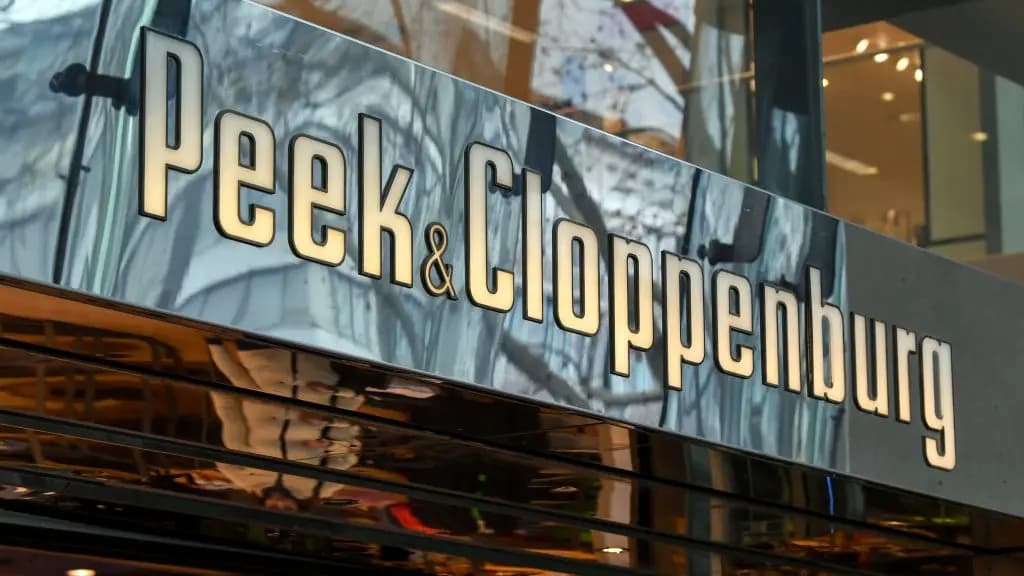 Сеть модной одежды Peek & Cloppenburg обанкротилась