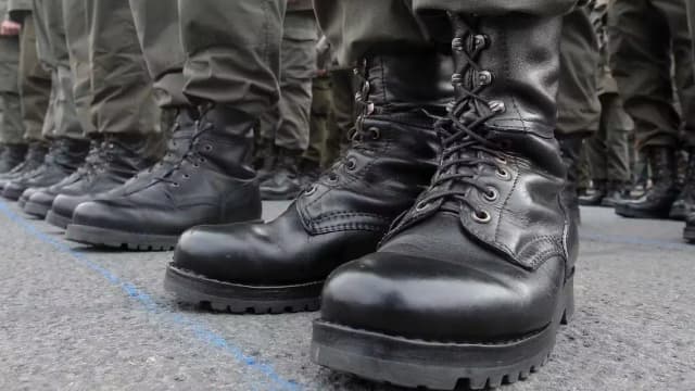 «Чертовы канаки!»: военный психолог планирует возвращение на пост начальника