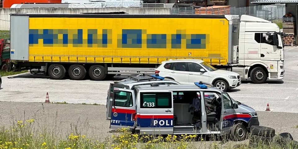 Погоня: белоруса на грузовике остановила только стрельба