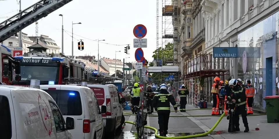 Сильный взрыв на венском рынке Нашмаркт вызвал серьезный пожар