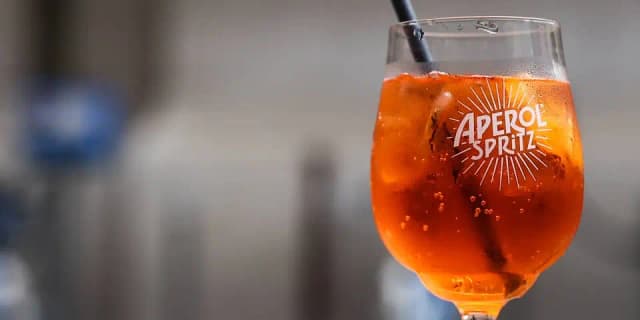 Потенциально канцерогенный? Пристальное внимание к Aperol Spritz