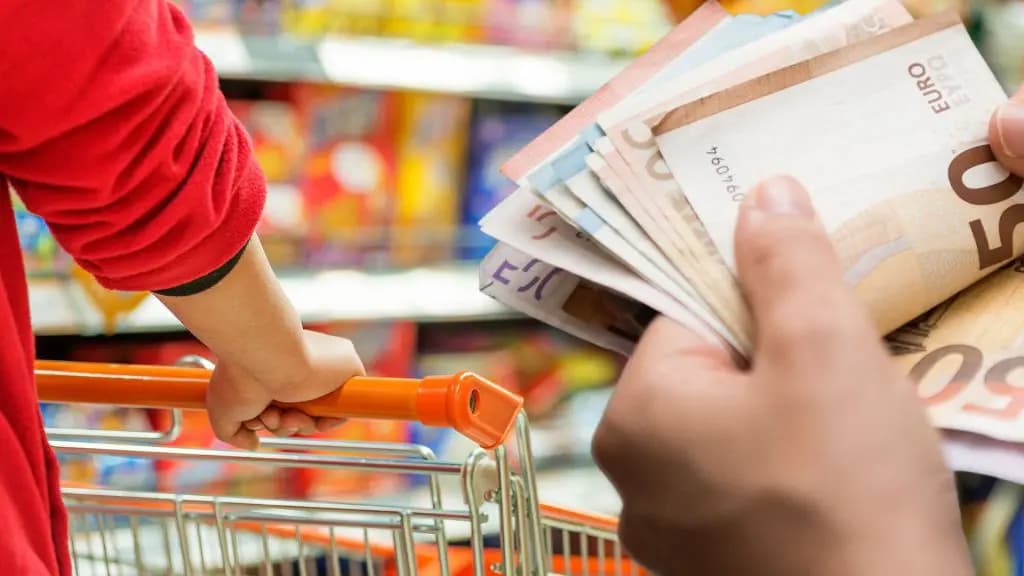 Цены на продукты питания и аптечные товары в Австрии продолжают расти