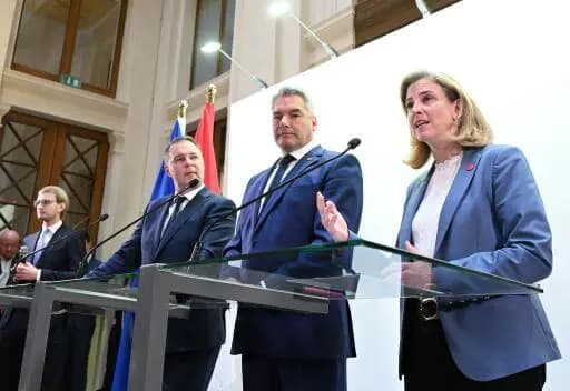 Раунд нулевой заработной платы: федеральным политикам зарплата повышена не будет