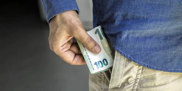 Мошенничество с социальными пособиями: 72 процента подозреваемых — иностранцы