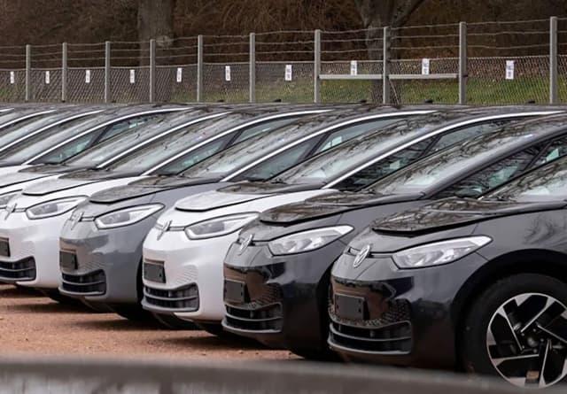Минус почти 2% за полгода: авторынок ЕС в рецессии