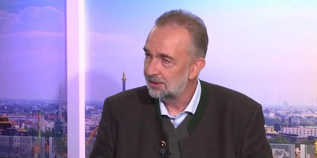 Россия шпионила за внуком императора: Габсбурга пытались прослушивать
