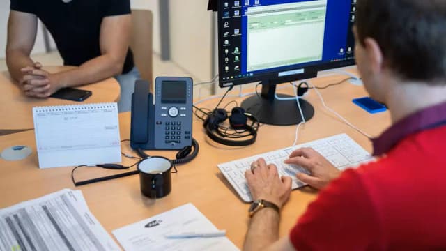Консультант AMS рассказывает о хронически больных людях, странных оправданиях и безумных зарплатных ожиданиях