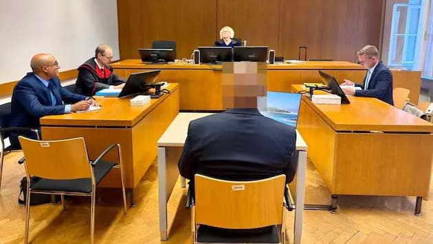 Суд в Клагенфурте: 14 месяцев тюрьмы за злорадные ролики о теракте в школе Граца
