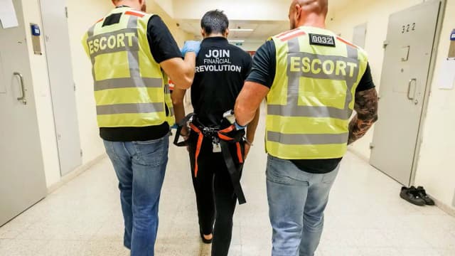 Несмотря на предупреждение ООН: ещё один сириец депортирован на родину