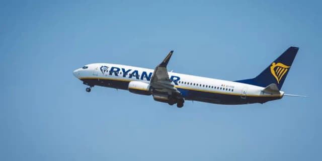 Пассажирам без смартфона вход закрыт: Ryanair уходит в цифру