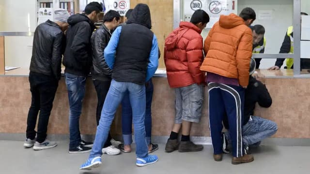 Жильё и деньги под контролем: Австрия ужесточает помощь беженцам
