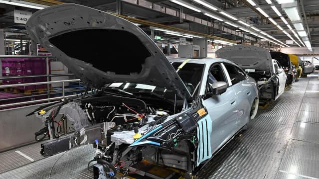 Экспортный запрет Китая: 50 000 рабочих мест в австрийском автопроме под угрозой