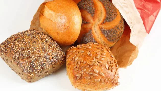 Металл в булочках: Billa отзывает свежую выпечку