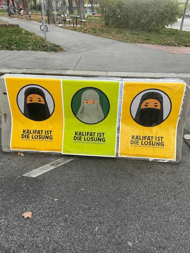Плакаты “Халифат — это решение” взбудоражили Вену