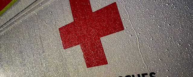 Скандал в благотворительной организации: Красный Крест увольняет сотрудников из-за сексуальных домогательств