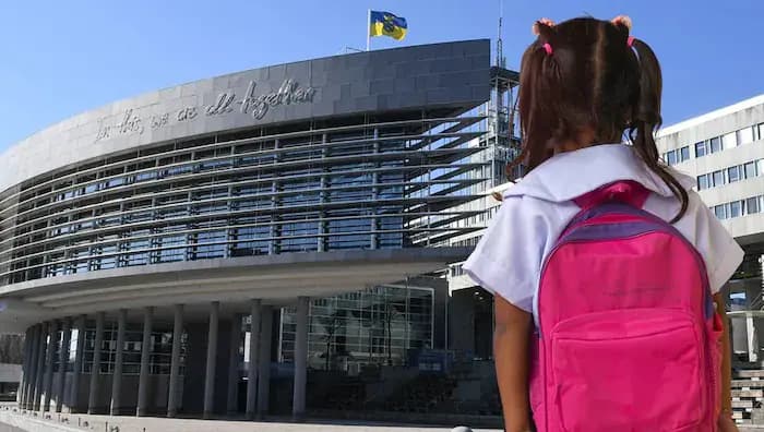 Скандал в правительстве Нижней Австрии: топ-чиновника обвиняют в покупке интернет трансляций насилия над детьми