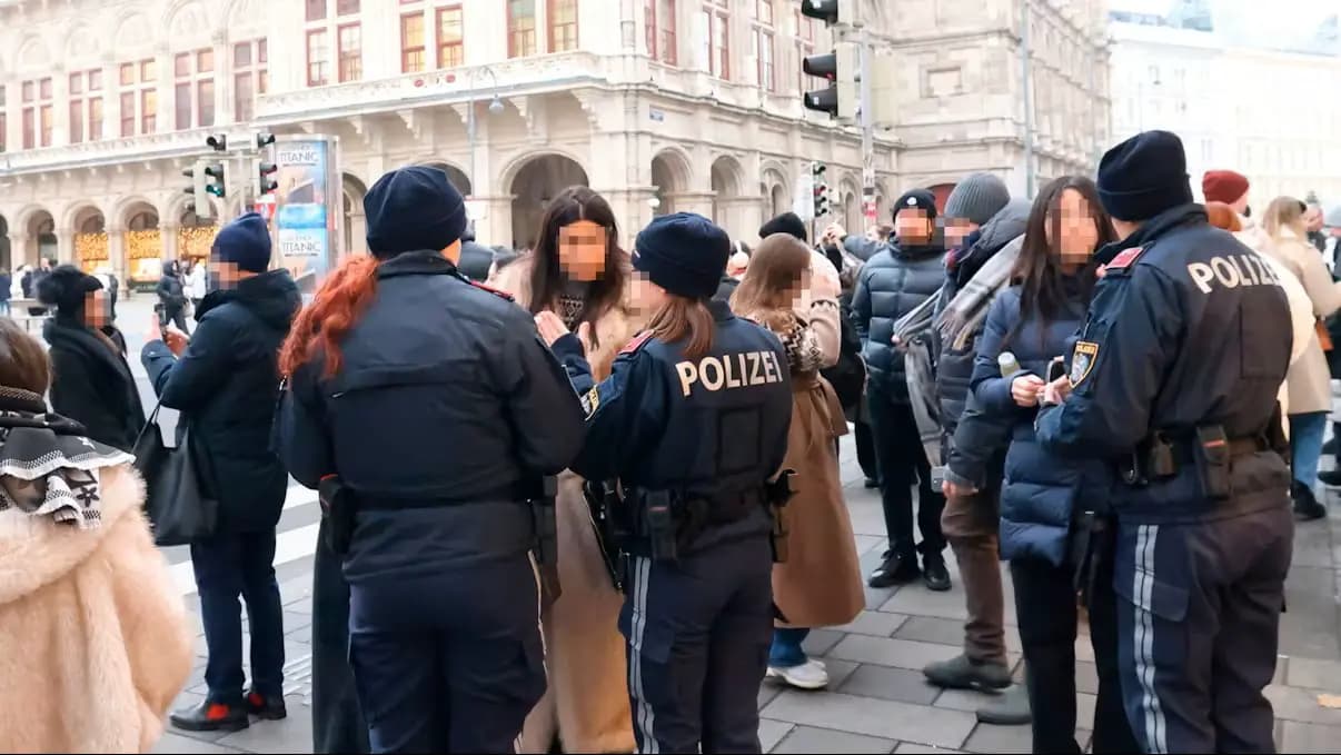 Опасное селфи у банта: полиция выписывает штрафы в центре Вены