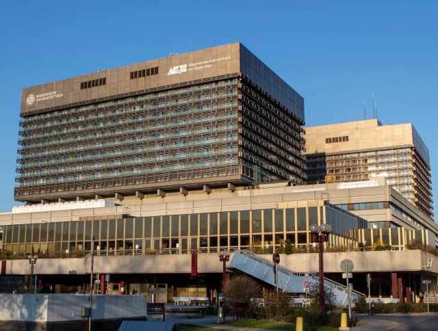 Позор Вены: больной раком годами лечился в AKH, но его выгнали «по месту прописки»