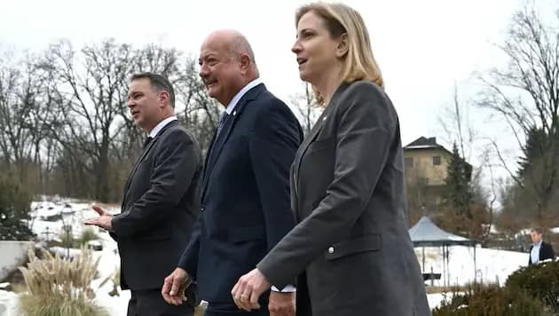 Ультиматум Трампа по Гренландии: Австрия требует от ЕС единого и жёсткого ответа