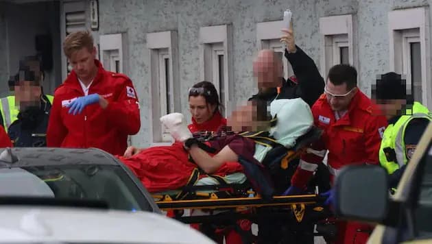 В результате взрыва пиротехники на митинге в Вельсе пострадали два человека