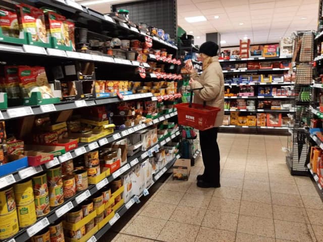 Каждая вторая булочка — импортная: сказки Баблера о НДС