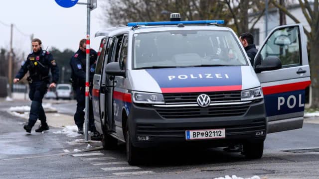 Тревожная находка: полиция расследует загадочную смерть после находки мумифицированного тела в Фаворитене