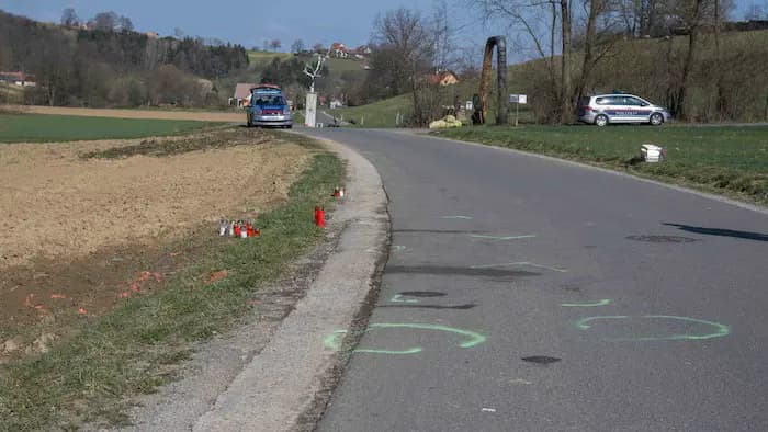 Только один шлем на двоих: фатальная авария с мотоциклами унесла жизни 19-летнего и 20-летнего штирийцев
