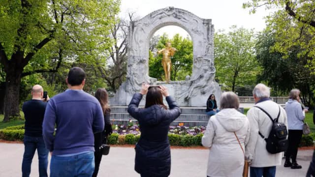 Зальцбург, Вена и Тироль под ударом: как ближневосточный конфликт бьёт по туризму в Австрии