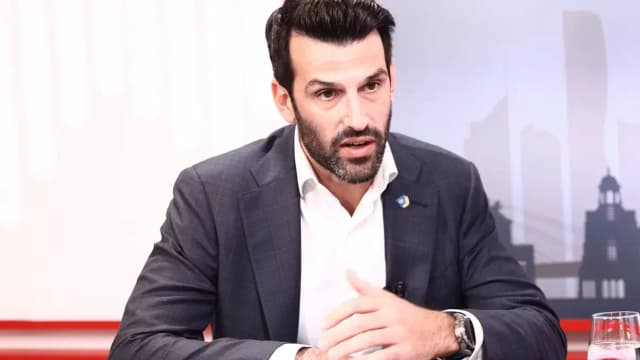 Автопробег в поддержку террористов из ХАМАС стоил австрийского паспорта