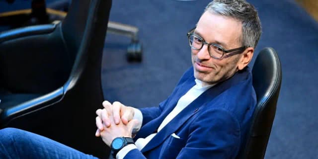 Рейтинговый шок в Австрии: Кикль популярнее всех лидеров коалиции вместе взятых, ÖVP рухнула на третье место