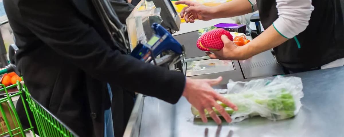 Суета последнего дня года: узнайте время работы магазинов перед 31 декабря