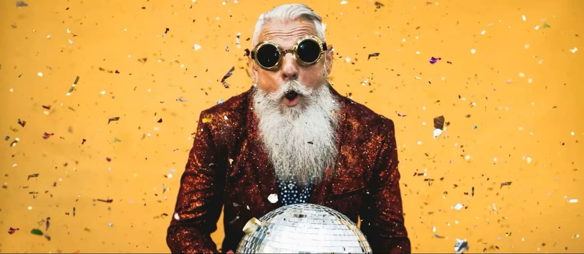 Секс, наркотики и рок-н-ролл: почему люди старше 55 стали новым проблемным поколением