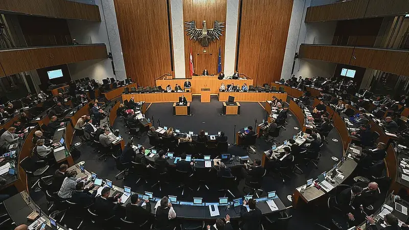 Политика стоит дорого: как 266 миллионов евро налогоплательщиков распределили между партиями