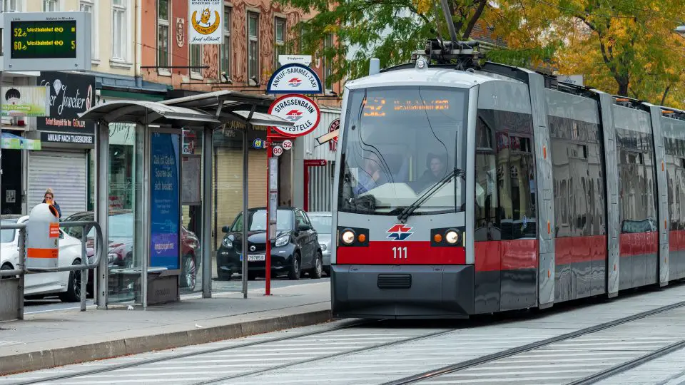 Новые названия остановок у венских автобусов и трамваев: Полный список