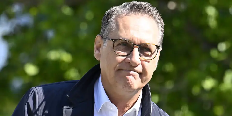 Штрахе, «Ибица» и «файлы Эпштейна»: неожиданное пересечение скандалов