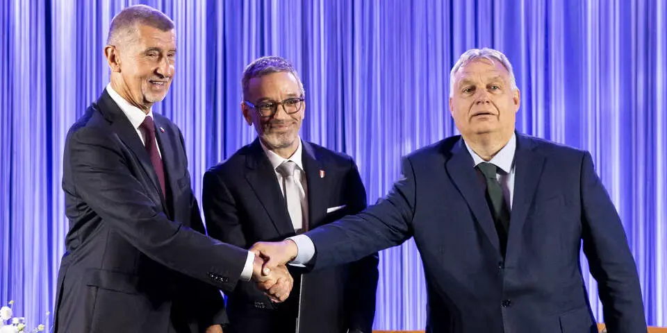 Джей Ди Вэнс и Герберт Кикль: встреча  на Конференции консервативных политических действий в Будапеште