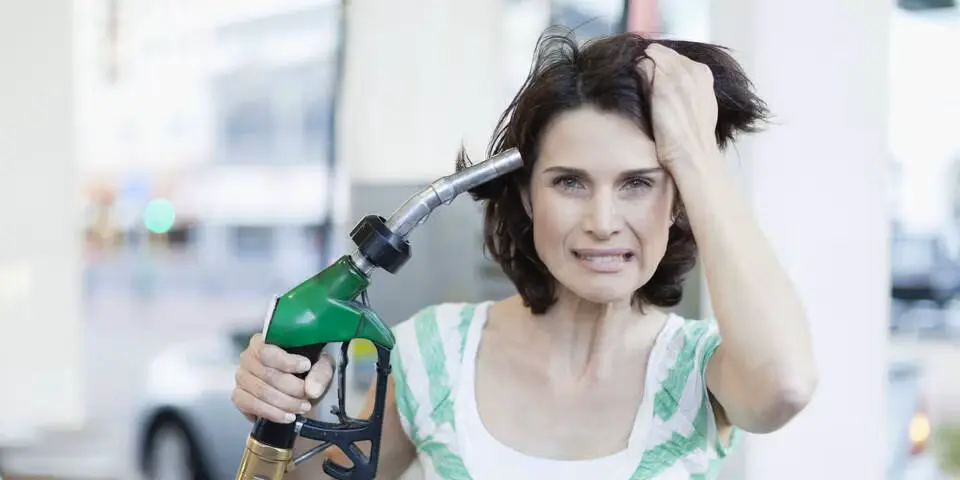 Иранская война: эксперт прогнозирует новый топливный шок — три евро за литр, австрийский ATX рухнул на 2,5 процента