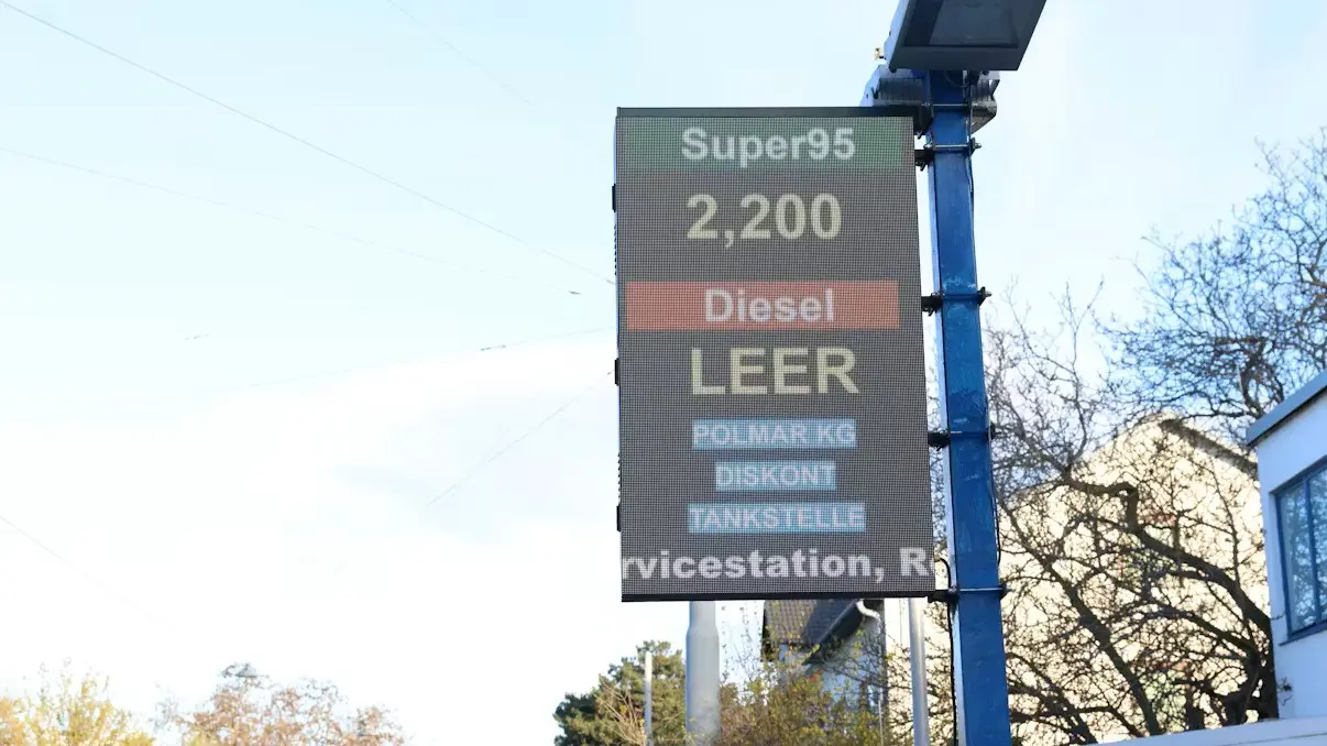 Пустые колонки в Вене: первые заправки остались без топлива, но паника пока преждевременна