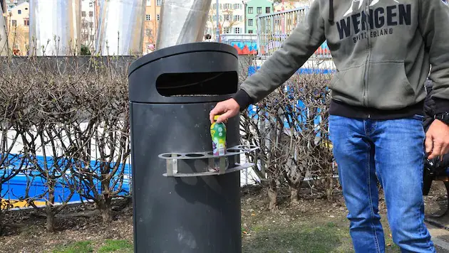 Сбор бутылок вне закона: почему в Австрии более 200 000 человек вынуждены нарушать правила