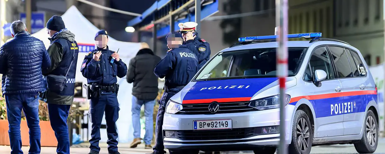 Пойман через полгода: убийцу из венского ресторана экстрадировали из Турци