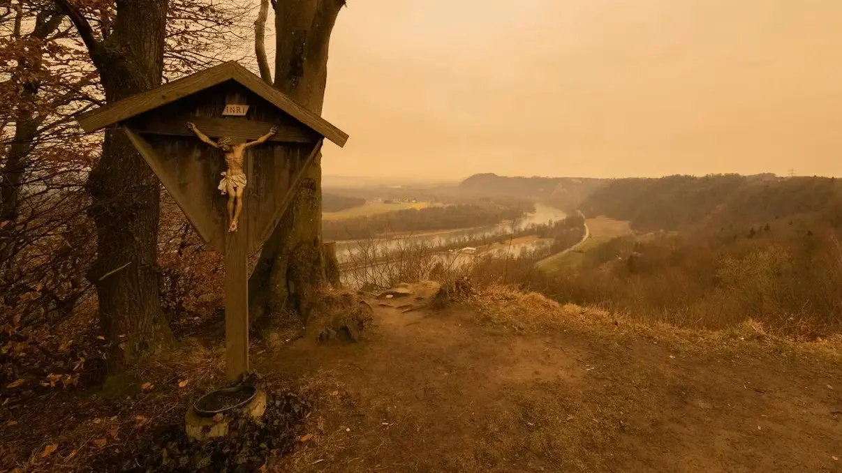 Пыль из Сахары, грозы и до +24: метеорологи прогнозируют необычные погодные явления в Австрии